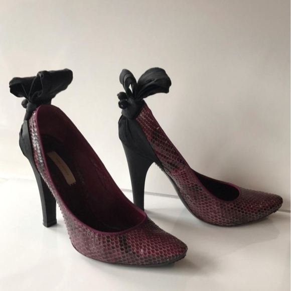 Marc Jacobs Burgundy Snakeskin Pumps - Picture 3 of 8